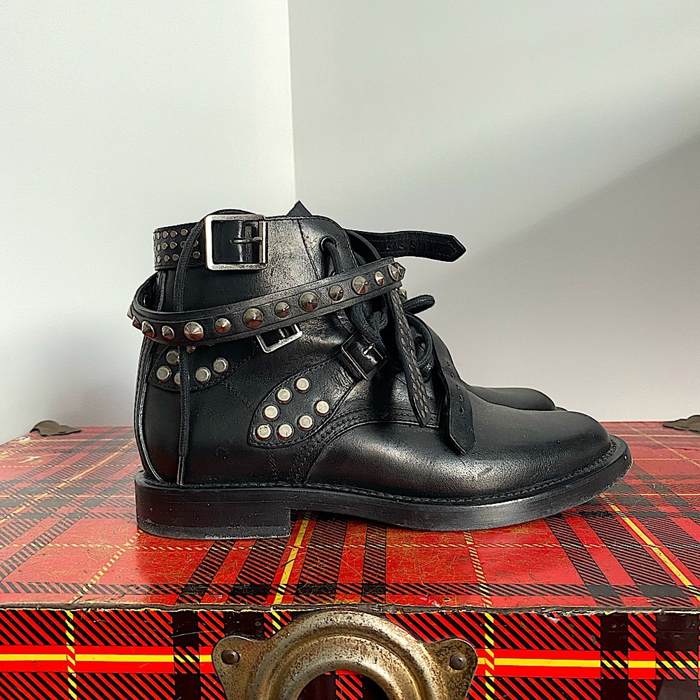 SAINT LAURENT ~ combat boots